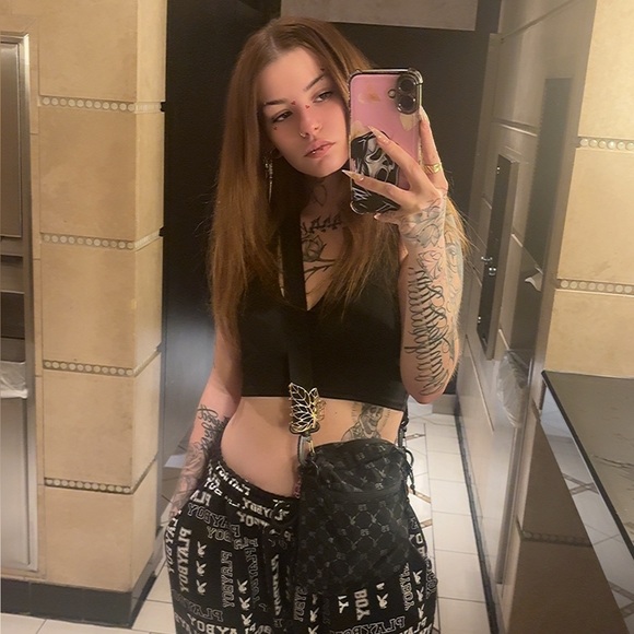 dhellyunn